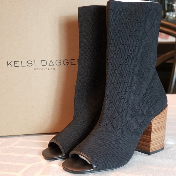 NWT Kelsi Dagger Brooklyn peep toe booties - Picture 7 of 7